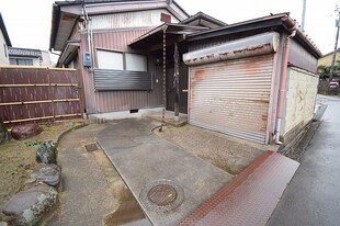 中川上町貸家の物件外観写真